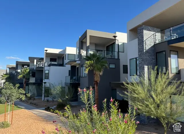 723 W Sapphire Ln, Saint George, UT 84790 - Image #1