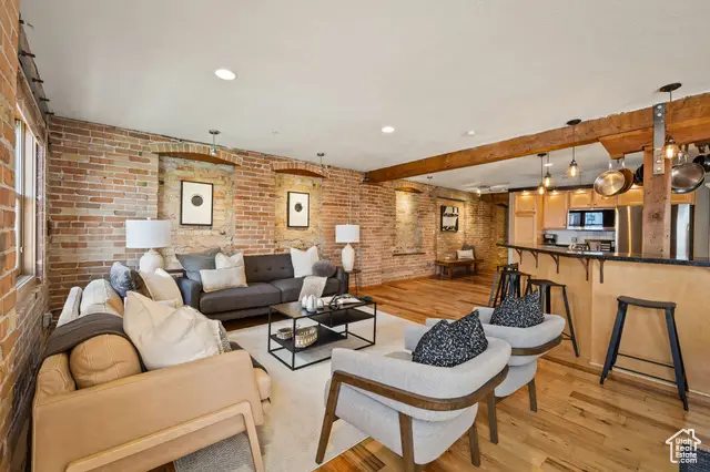 327 W 200 S #404, Salt Lake City, UT 84101 - Image #2