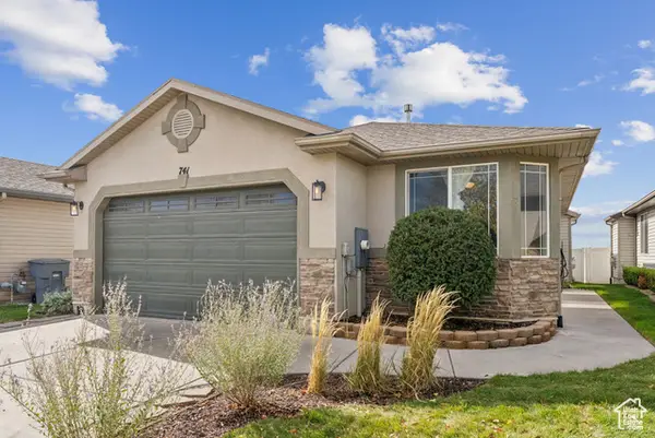 741 N Skipton Dr, North Salt Lake, UT 84054