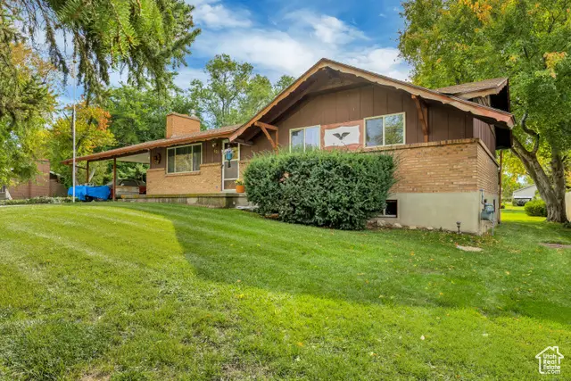 637 W Pages Ln S, West Bountiful, UT 84087 - Image #2