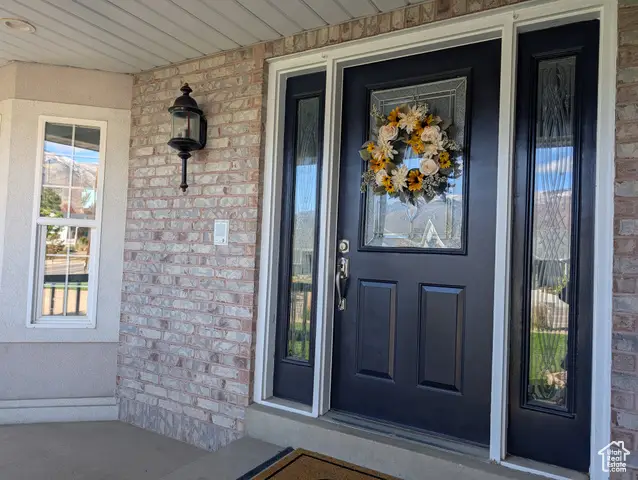 937 Rainbow Dr, Layton, UT 84041 - Image #2