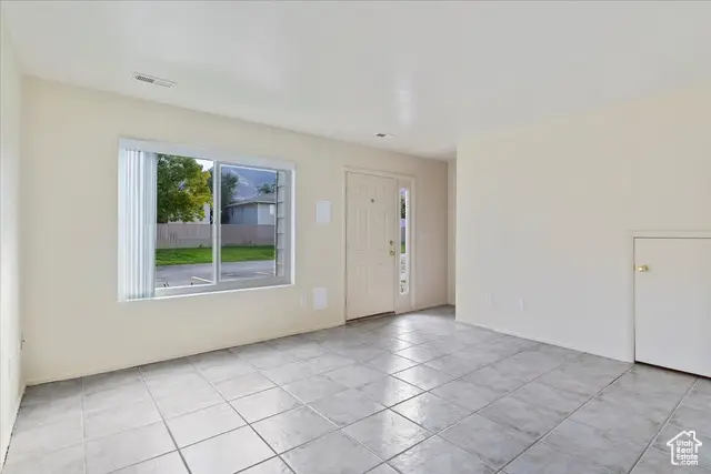 947 Canyon Rd S #15, Ogden, UT 84404 - Image #2