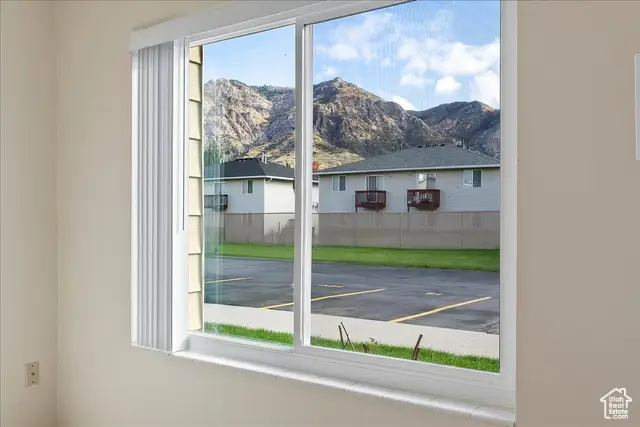 947 Canyon Rd S #15, Ogden, UT 84404 - Image #3