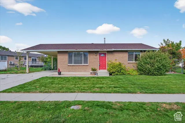 3962 W Misty Dr, Taylorsville, UT 84129 - Image #2