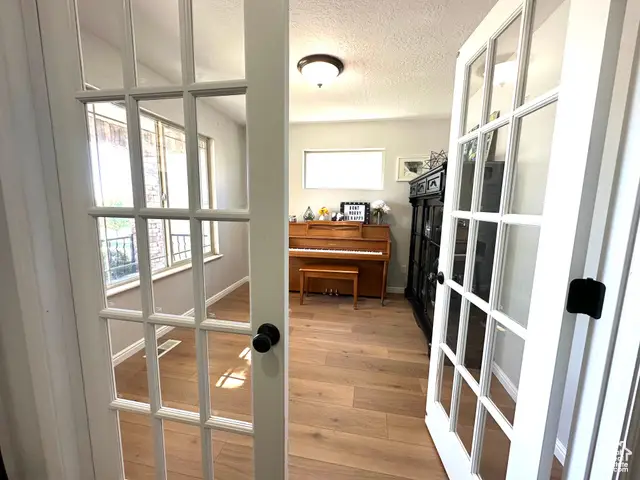 10412 N Bayhill Dr N, Cedar Hills, UT 84062 - Image #3