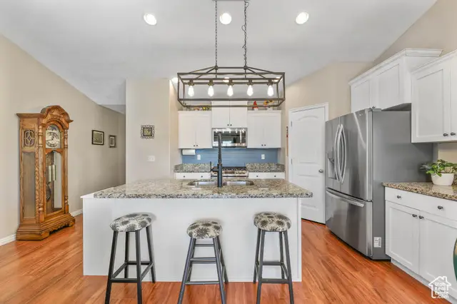 856 Rodeo Dr, Grantsville, UT 84029 - Image #3