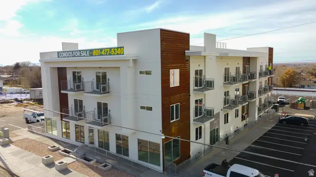 2085 N Main St #302, Sunset, UT 84015 - Image #1