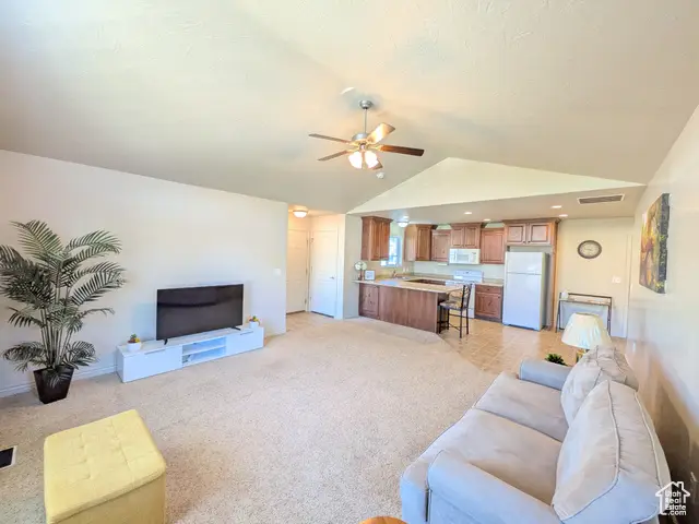 385 E 2280 N #D, North Logan, UT 84341 - Image #3
