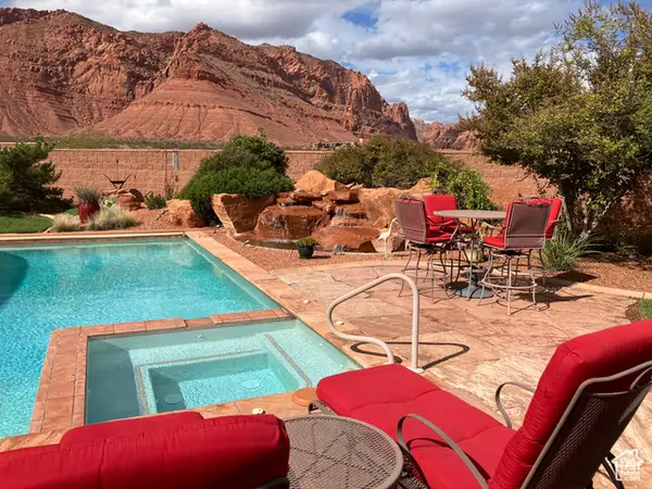 1068 E Grandview Dr, Ivins, UT 84738