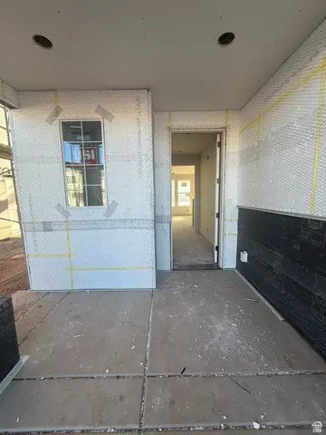 954 E Malibu Dr, Washington, UT 84780 - Image #2