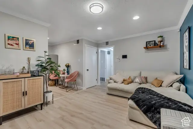 2070 E 3335 S #32, Salt Lake City, UT 84109 - Image #1