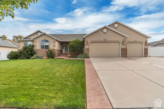5233 W Autumn Creek Dr, Riverton, UT 84096 - Image #1