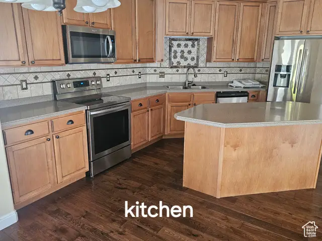 4441 W Bridgestone Dr, Cedar Hills, UT 84062 - Image #2