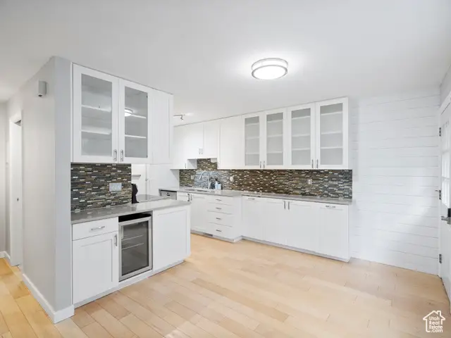 668 E Cobblestone Ln S, Midvale, UT 84047 - Image #2