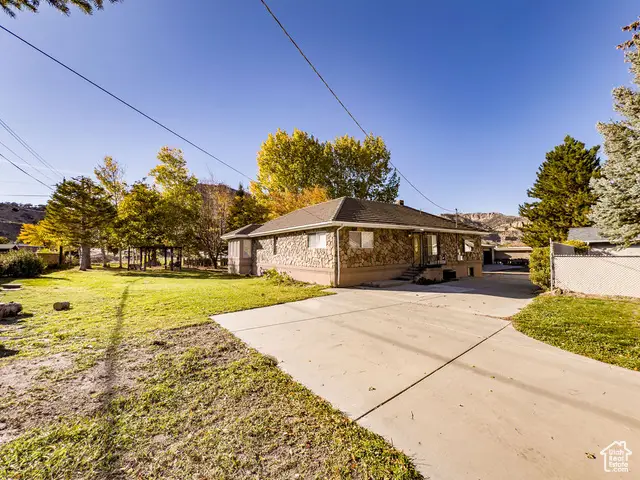 517 N Main St, Helper, UT 84526 - Image #3