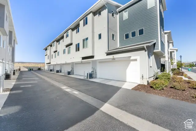 15188 S Wild Horse Way, Bluffdale, UT 84065 - Image #3