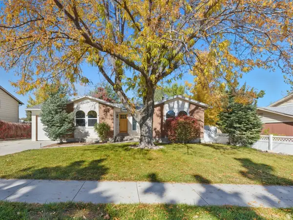 2784 W Paprika Dr S, Taylorsville, UT 84129