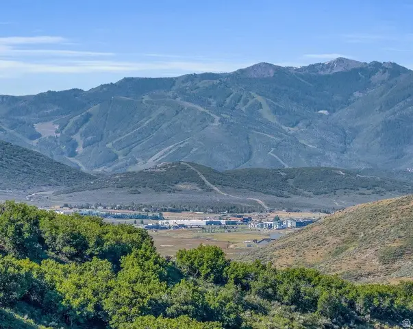 704 E Canyon Gate Rd #62, Park City, UT 84098 - Image #3