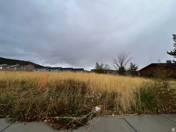 492 E 570 S #17, Nephi, UT 84648