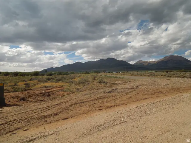 35 S Stone Rd S #8, La Sal, UT 84530 - Image #2