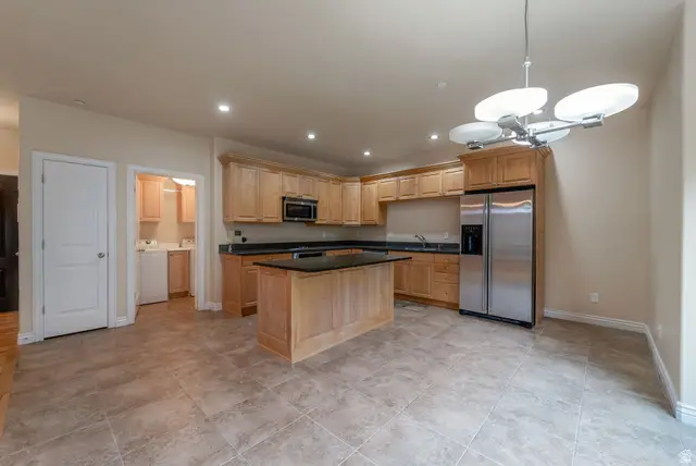 973 E Taliesen Cv #203, Midvale, UT 84047 - Image #3