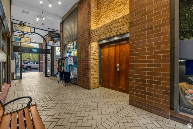 580 Main St #402, Park City, UT 84060 - Image #2