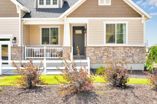 8761 N Lakeshore Dr #1203, Lake Point, UT 84074