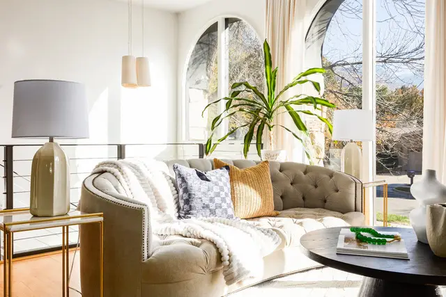 3411 E Enchanted View Dr S, Cottonwood Heights, UT 84121 - Image #2