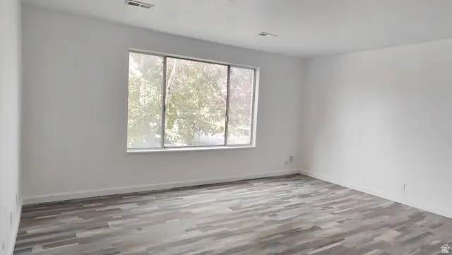 555 N Starcrest Dr #B28, Salt Lake City, UT 84116 - Image #3