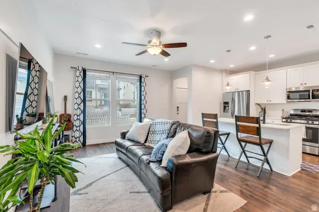 6376 W Sugarcane Dr, South Jordan, UT 84009 - Image #2