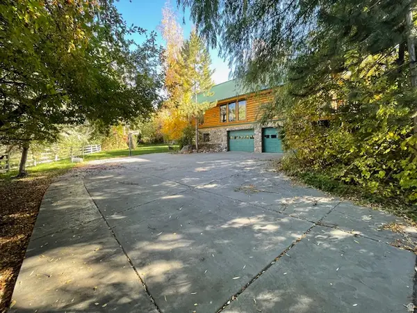 187 N Waterhole Way E, Grantsville, UT 84029