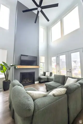 6831 W Meadow Grass Dr, South Jordan, UT 84009 - Image #2