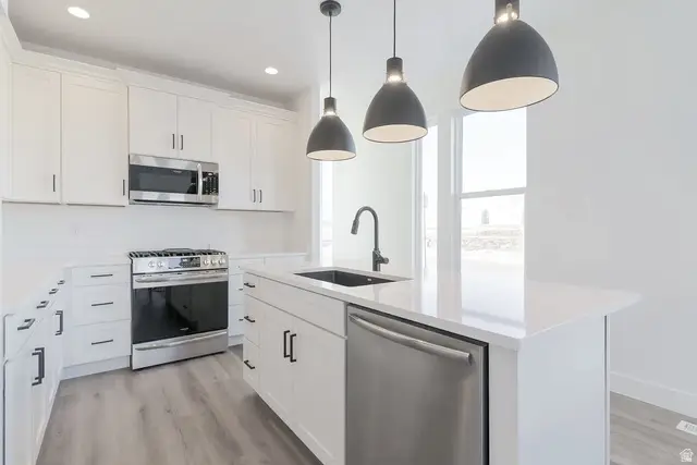 6831 W Meadow Grass Dr, South Jordan, UT 84009 - Image #3