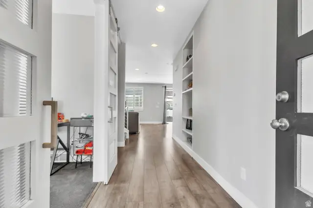 9732 S Caldera Ln, South Jordan, UT 84095 - Image #2