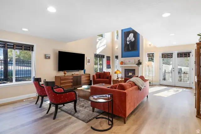 696 E Union Garden Ct, Midvale, UT 84047 - Image #1