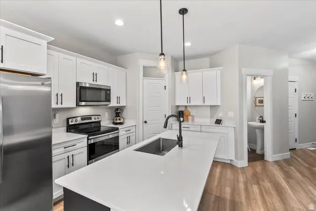 1538 W Piston Ln S, Bluffdale, UT 84065 - Image #3