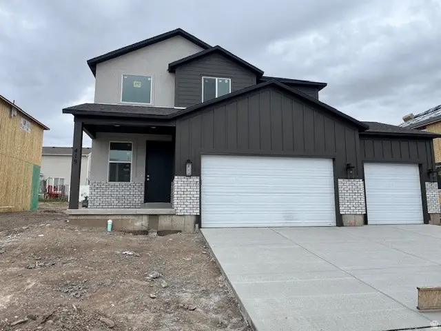 419 W Sapphire Dr, Tooele, UT 84074 - Image #2