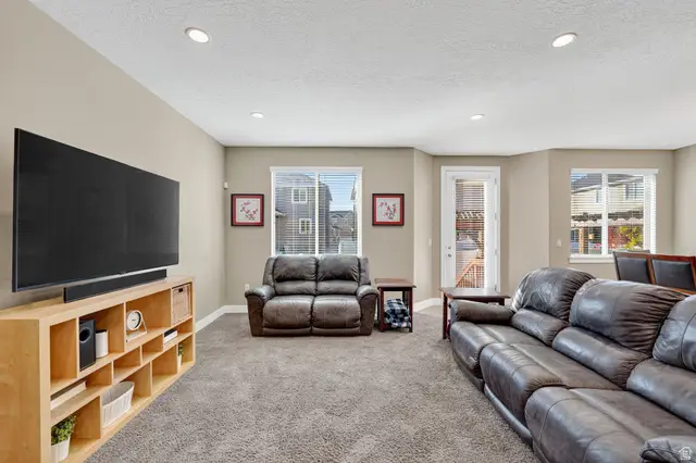 2304 S 2060 W, Woods Cross, UT 84087 - Image #3