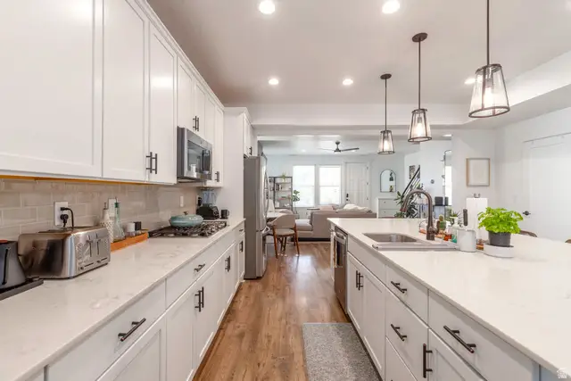 10566 S Oquirrh Lake Rd, South Jordan, UT 84009 - Image #3