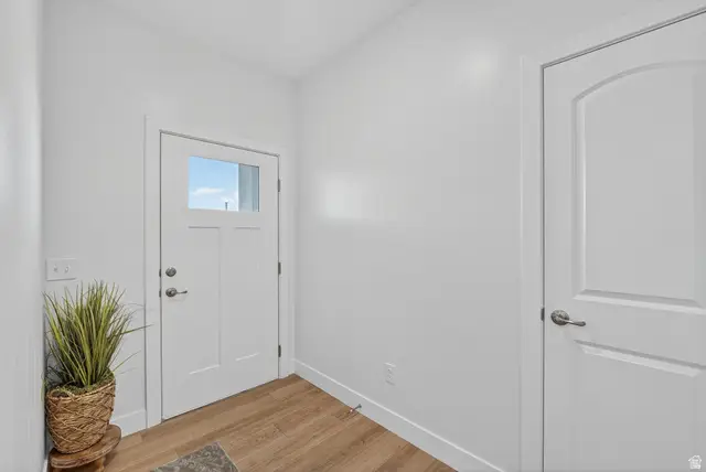 1497 N Saratoga View Ln Ln #C, Saratoga Springs, UT 84045 - Image #3