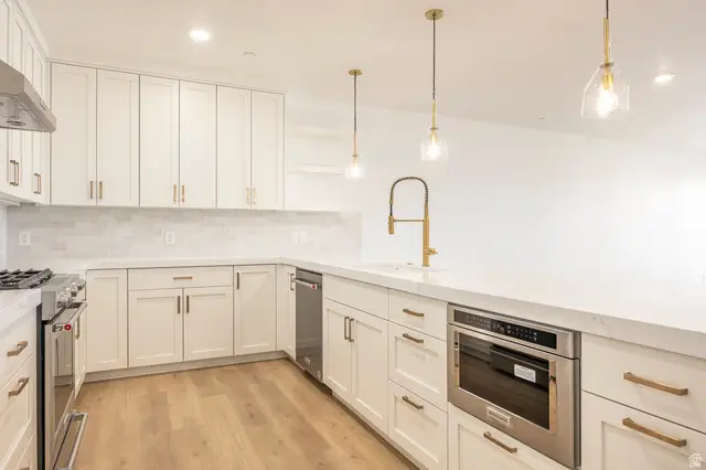 2250 E Murray Holladay Rd #305, Holladay, UT 84117 - Image #1