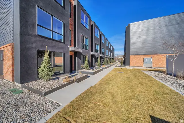 868 E Rowley Dr S #102, Millcreek, UT 84107 - Image #2