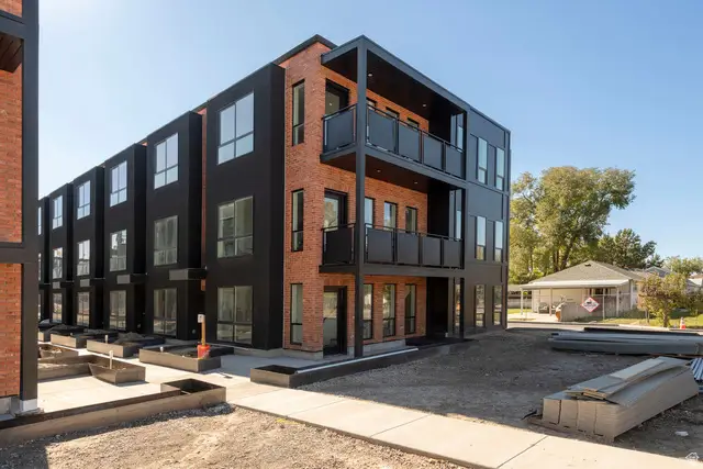 868 E Rowley Dr #101, Millcreek, UT 84107 - Image #1