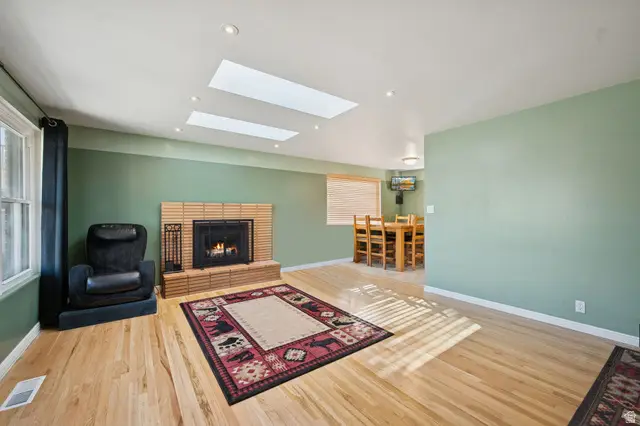 6460 S Blaine Dr W, Murray, UT 84107 - Image #2