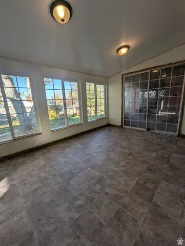 390 S 320 W, Tooele, UT 84074 - Image #2