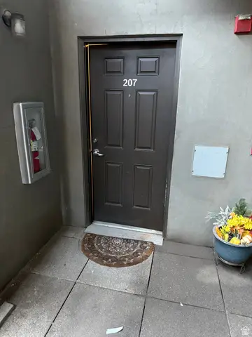 228 E 500 S #207, Salt Lake City, UT 84111 - Image #3