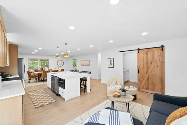 1644 E Pebble Beach Cir S, Sandy, UT 84092