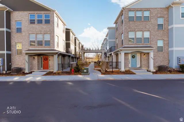 1821 W Torlundy Dr S #32, Riverton, UT 84065 - Image #2
