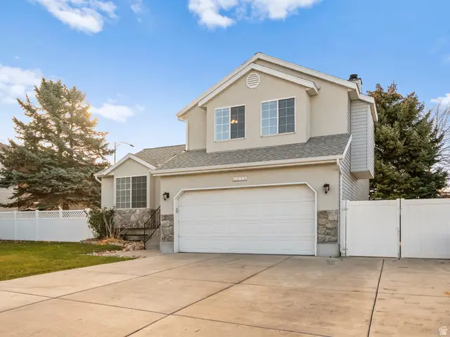 1234 E Sandy Ridge Dr, Sandy, UT 84094 - Image #2
