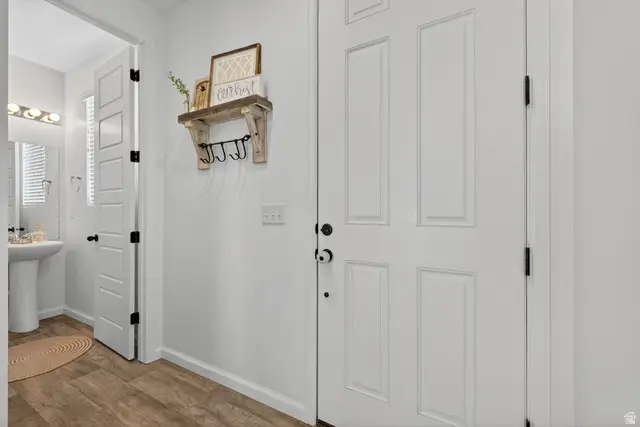 3223 S Peregrine Trl, Saratoga Springs, UT 84045 - Image #2